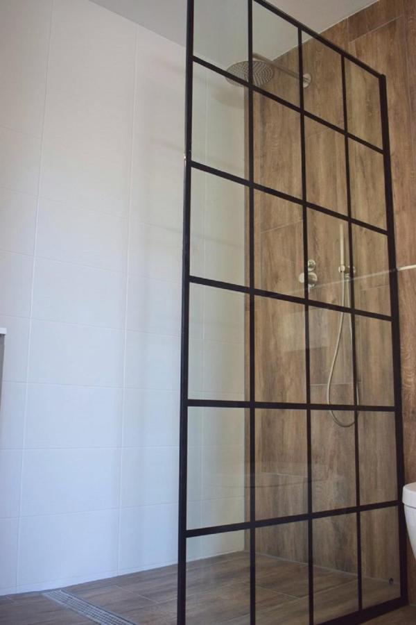 "In De Kloosterhof" Gratis Prive Parkeren Bed & Breakfast Assen Exterior foto
